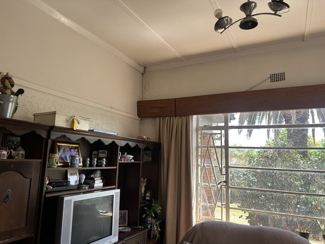 4 Bedroom Property for Sale in Viljoenskroon Free State